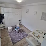 Mini - Water Sports Equipment Apartamento