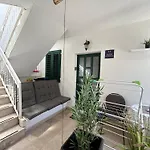 Mini - Water Sports Equipment Apartamento *