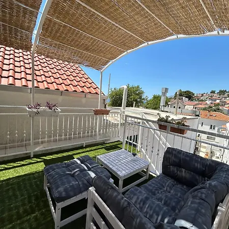 Mini - Water Sports Equipment Apartment *